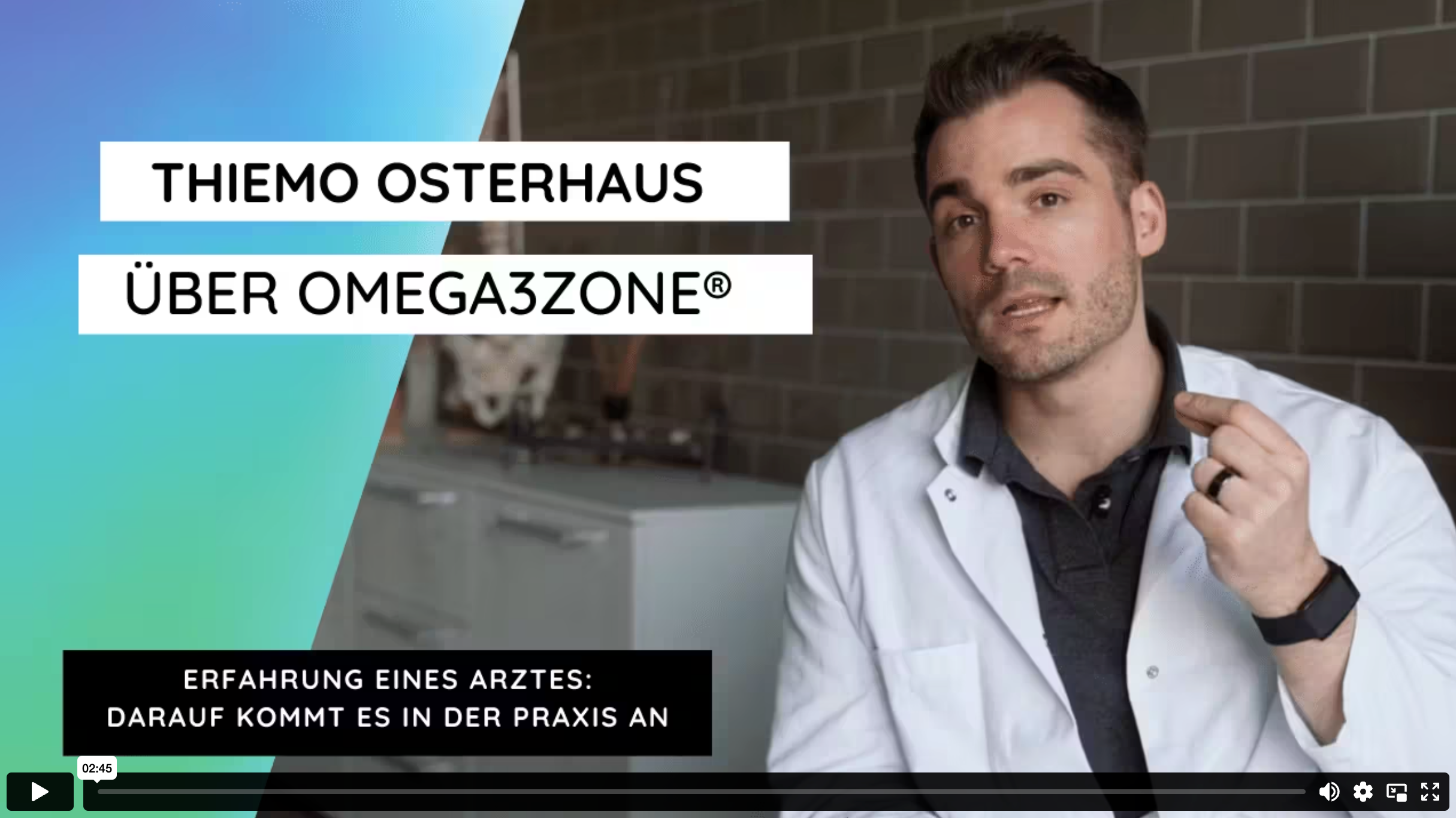 Ein Arzt im Laborkittel mit dem Namen Thiemo Osterhaus berichtet über omega3zone.